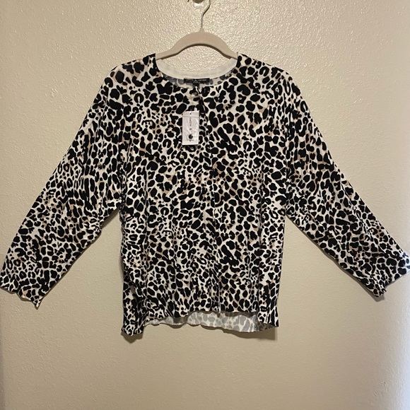 Cable & Gauge Tops - NWT Cable & Gauge Animal Print Top | Shirt
